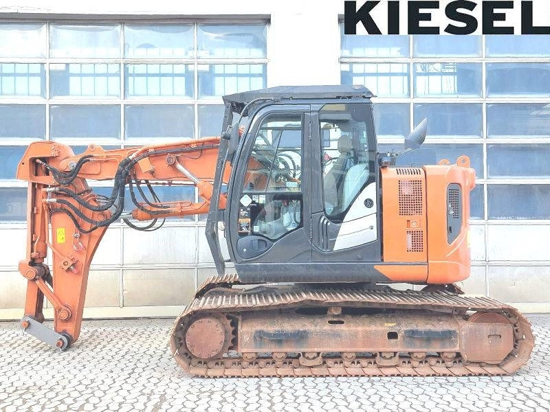 Hitachi ZX 135 US-6 Short reach front tunnel excavator - 크롤러 굴삭기 : 사진 1 Hitachi ZX 135 US-6 Short reach front tunnel excavator - 크롤러 굴삭기 : 사진 1