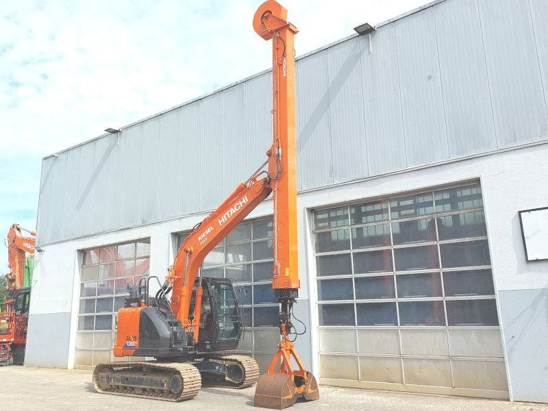 Hitachi ZX 135 US-6 Teledipper - 크롤러 굴삭기 : 사진 4 Hitachi ZX 135 US-6 Teledipper - 크롤러 굴삭기 : 사진 4