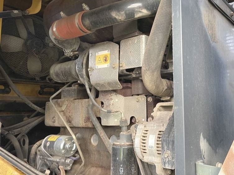 Komatsu WA 200 PT-5 - 휠 로더 : 사진 5 Komatsu WA 200 PT-5 - 휠 로더 : 사진 5