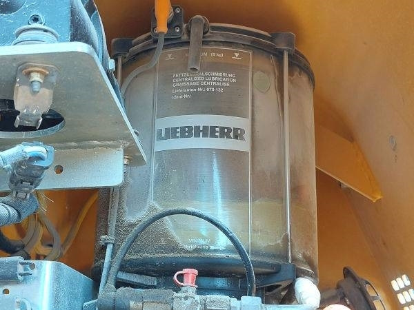 크롤러 굴삭기 Liebherr R 956 LC : 사진 9