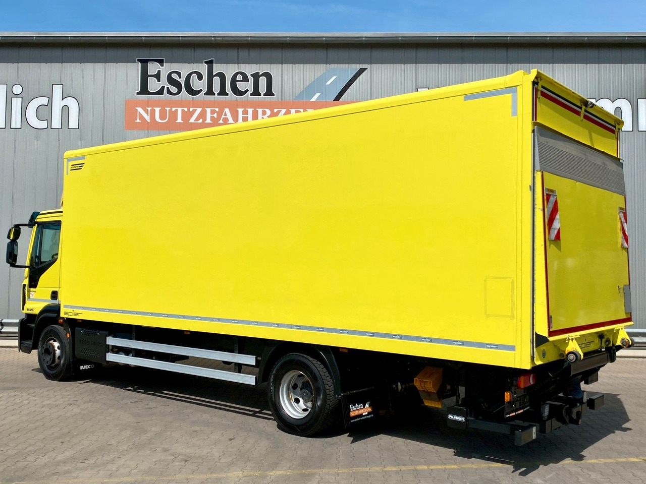 Iveco 160-250 Eurocargo | LBW 2,00to.*3x Sitze*Navi*AC - 박스 트럭 : 사진 3 Iveco 160-250 Eurocargo | LBW 2,00to.*3x Sitze*Navi*AC - 박스 트럭 : 사진 3