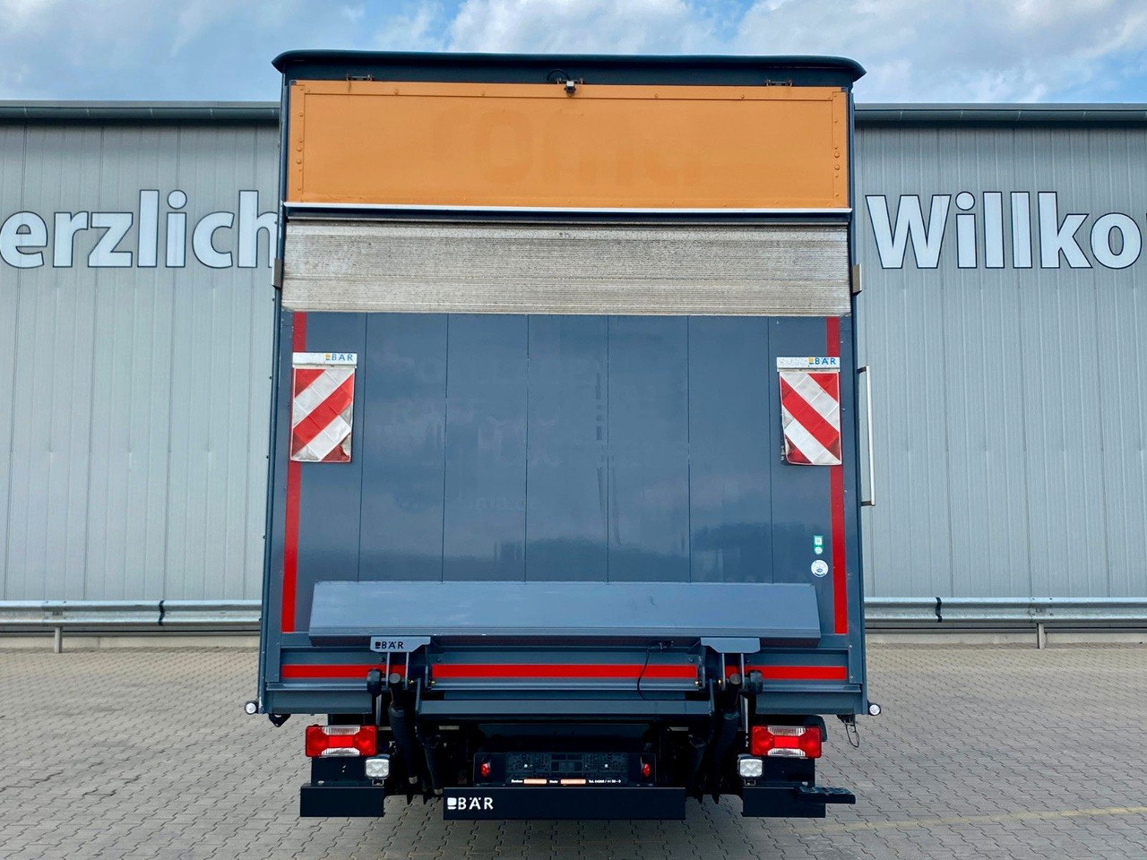 Iveco Daily Hi-Matic 70 C 21 Topsleeper | LBW 1,00to. - 커튼 사이드 밴 : 사진 4 Iveco Daily Hi-Matic 70 C 21 Topsleeper | LBW 1,00to. - 커튼 사이드 밴 : 사진 4