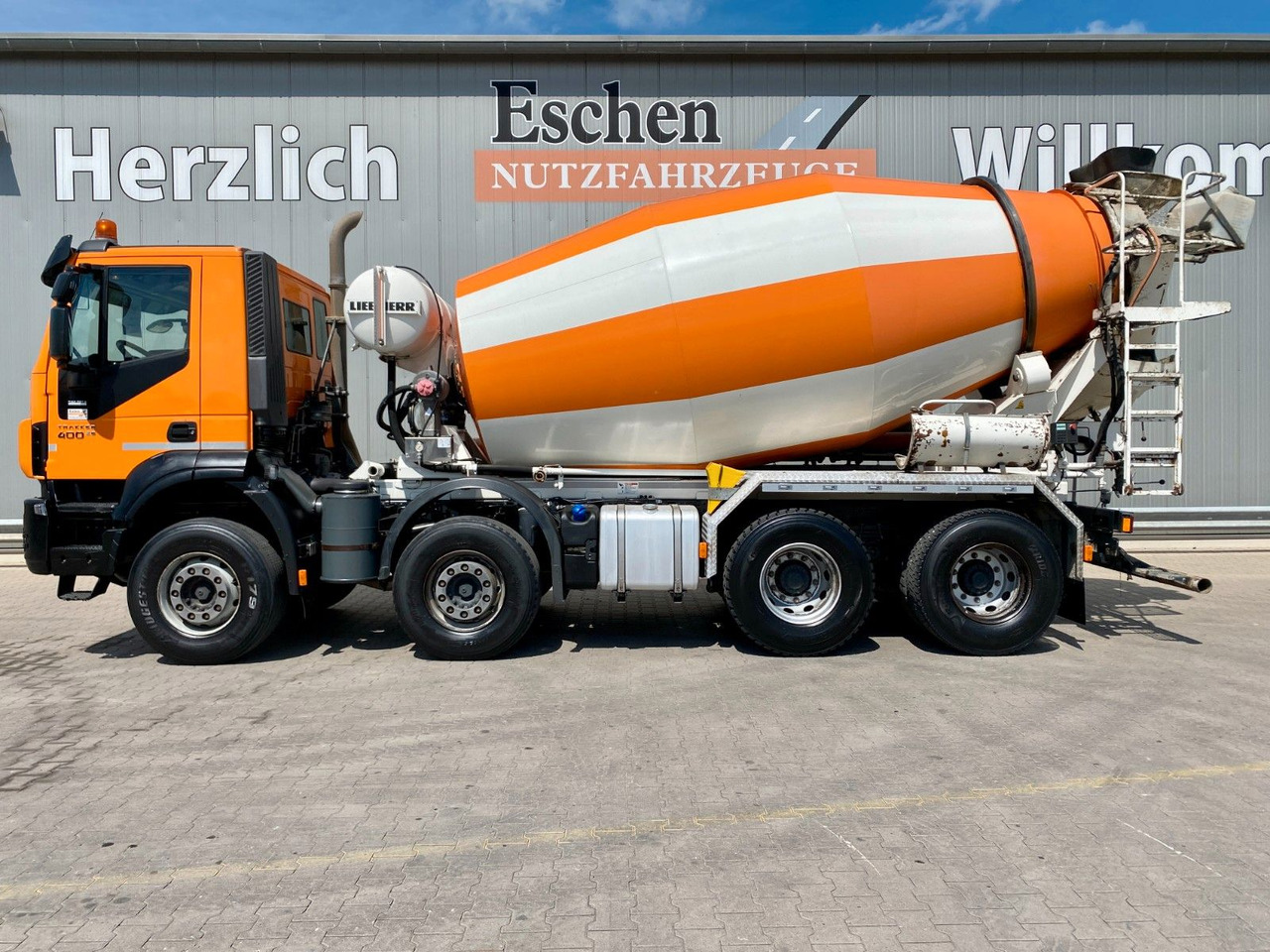 Iveco Trakker AD 340 TB 400/8x4 | 9m³ Liebherr*Navi*AC - 콘크리트 믹서 트럭 : 사진 2 Iveco Trakker AD 340 TB 400/8x4 | 9m³ Liebherr*Navi*AC - 콘크리트 믹서 트럭 : 사진 2