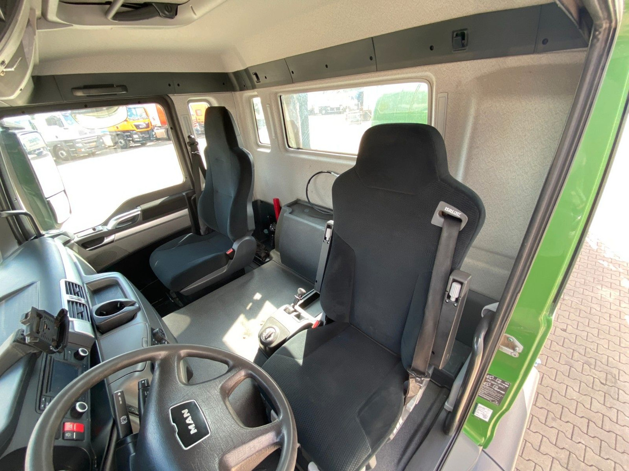 콘크리트 믹서 트럭 MAN TGS 32.360 8x4 BB | 9m³ Stetter*Automatik*Kamera : 사진 13