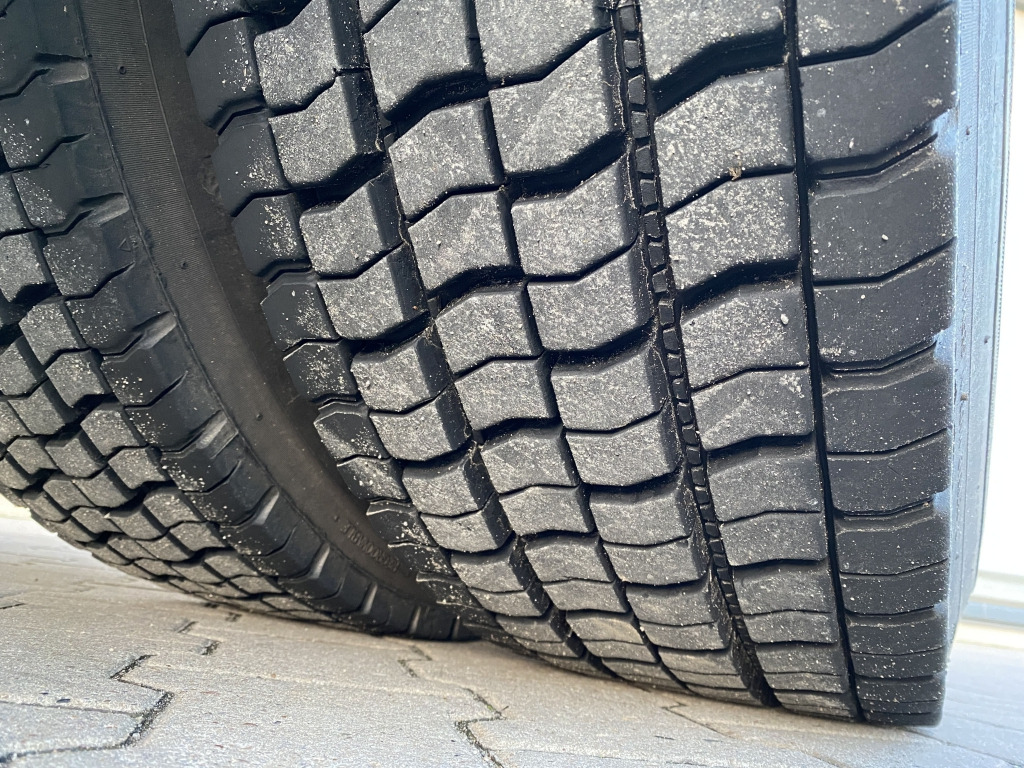 MAN TGX 18.420 4x2 BLS - 트랙터 유닛 : 사진 4 MAN TGX 18.420 4x2 BLS - 트랙터 유닛 : 사진 4