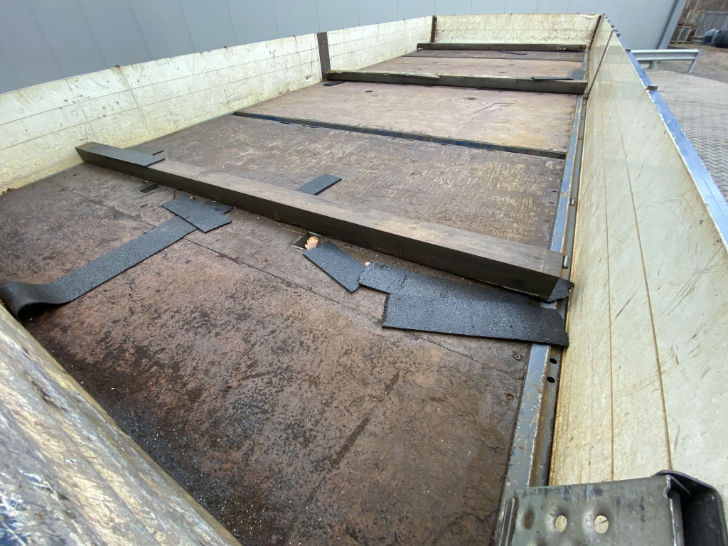 Mercedes-Benz 1224 L Atego / MKG-Faltkran - 드롭사이드/ 플랫베드 트럭, 크레인 트럭 : 사진 2 Mercedes-Benz 1224 L Atego / MKG-Faltkran - 드롭사이드/ 플랫베드 트럭, 크레인 트럭 : 사진 2