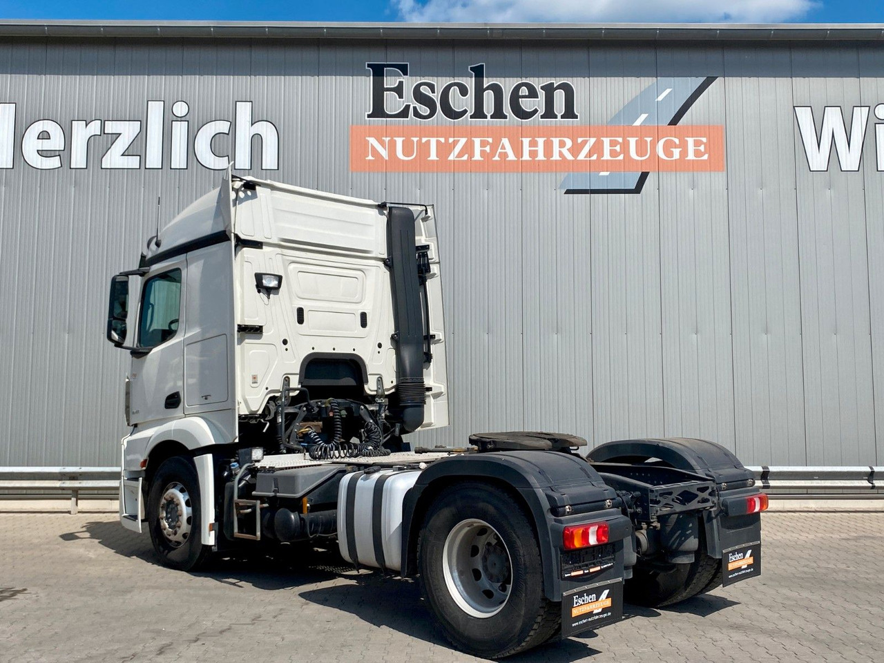 Mercedes-Benz 1843 LS Actros | Kipphydraulik*1.Hand*Alufelgen - 트랙터 유닛 : 사진 3 Mercedes-Benz 1843 LS Actros | Kipphydraulik*1.Hand*Alufelgen - 트랙터 유닛 : 사진 3