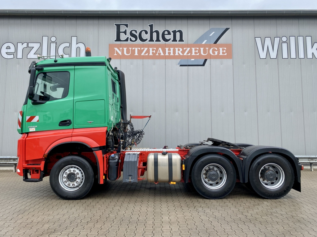 Mercedes-Benz 2663 LS Arocs 6x4 - 트랙터 유닛 : 사진 2 Mercedes-Benz 2663 LS Arocs 6x4 - 트랙터 유닛 : 사진 2