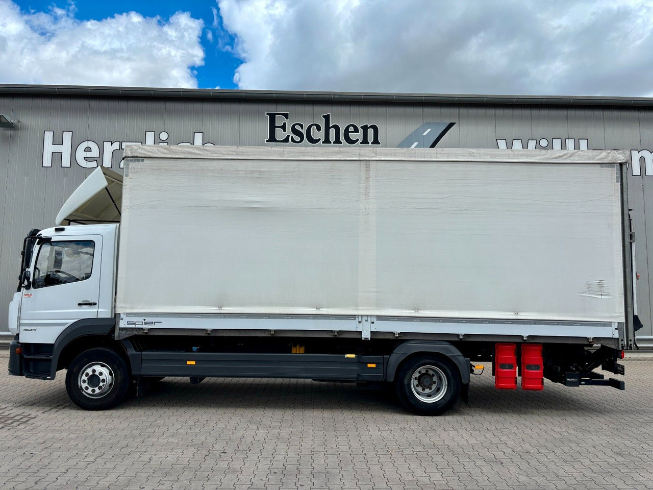 Mercedes-Benz Atego 1624 I 2,66m Höhe*Pritsche*Plane*LBW*AHK - 커튼사이더 트럭 : 사진 2 Mercedes-Benz Atego 1624 I 2,66m Höhe*Pritsche*Plane*LBW*AHK - 커튼사이더 트럭 : 사진 2