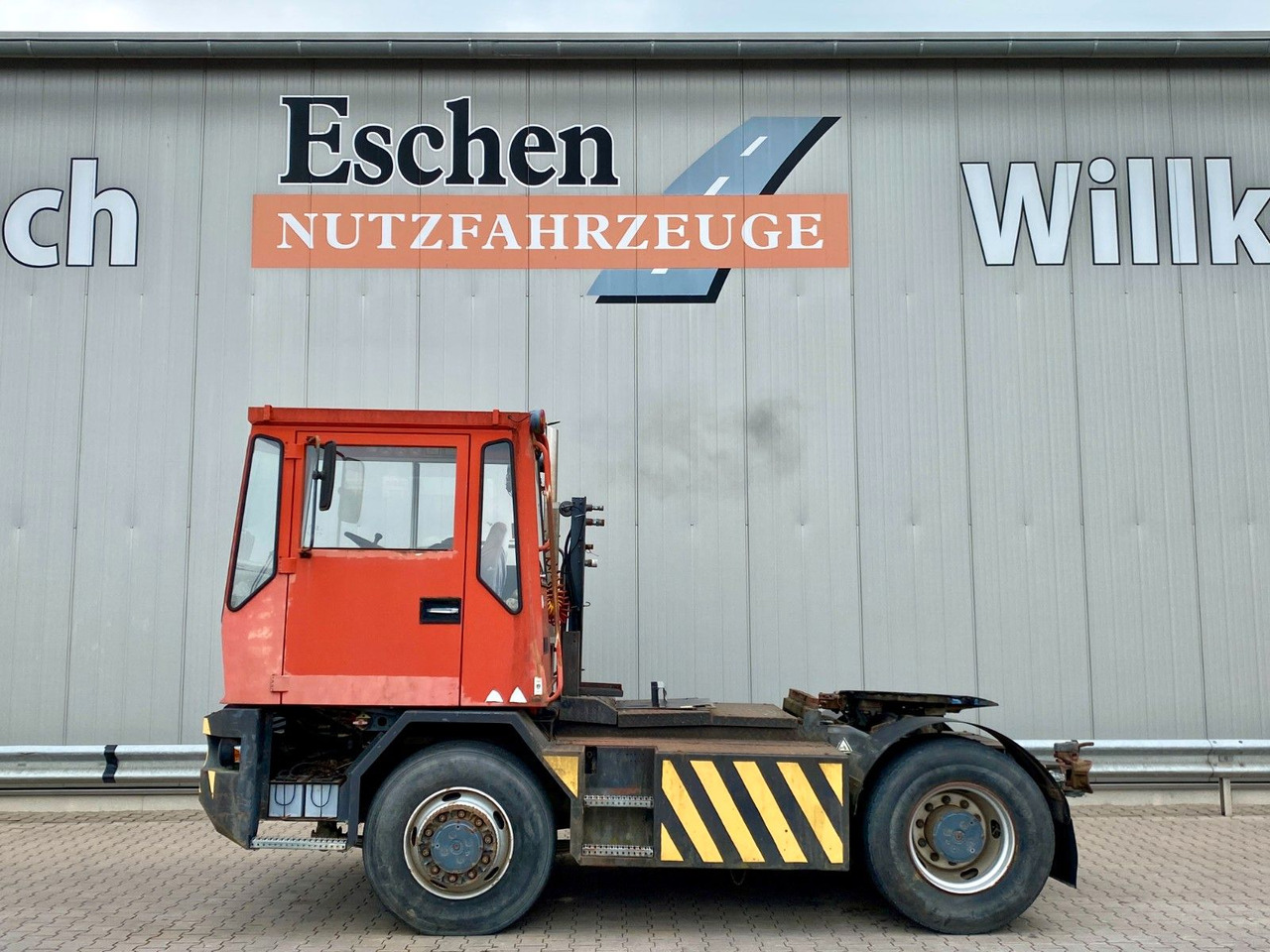 Terberg RT20 4x4 Rangierfahrzeug | Automatik - 트럭 : 사진 2 Terberg RT20 4x4 Rangierfahrzeug | Automatik - 트럭 : 사진 2