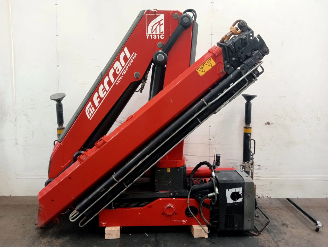 Grúa Ferrari F7131C A5 - 로더 크레인 트럭 용 : 사진 2 Grúa Ferrari F7131C A5 - 로더 크레인 트럭 용 : 사진 2