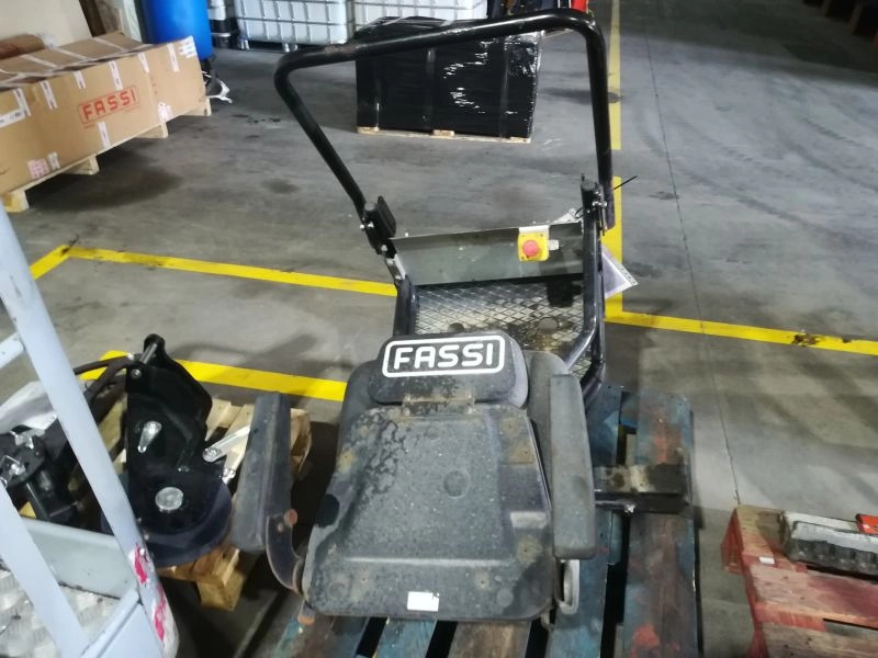 KIT ASIENTO EN COLUMNA FASSI - 좌석 크레인 용 : 사진 1 KIT ASIENTO EN COLUMNA FASSI - 좌석 크레인 용 : 사진 1