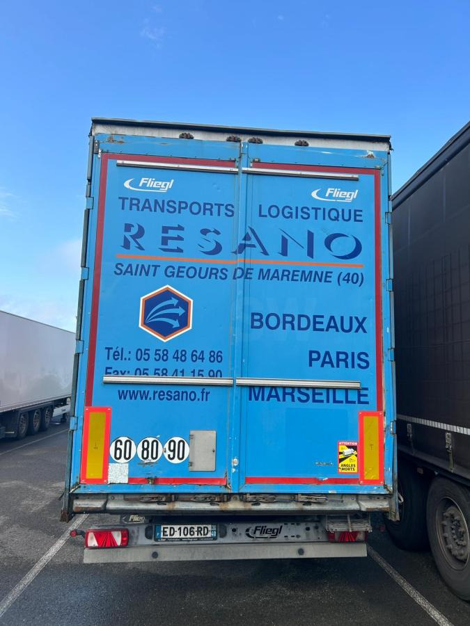 Fliegl - 커튼사이더 세미 트레일러 : 사진 5 Fliegl - 커튼사이더 세미 트레일러 : 사진 5