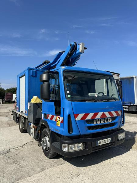 Iveco Eurocargo 100E18 - 트럭 탑재 고가작업 플랫폼 : 사진 1 Iveco Eurocargo 100E18 - 트럭 탑재 고가작업 플랫폼 : 사진 1