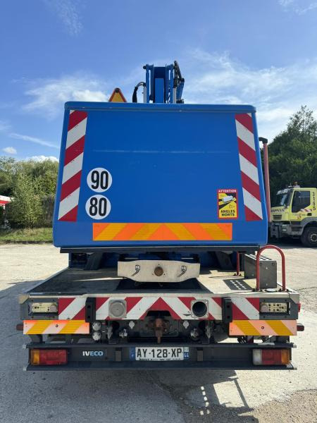 Iveco Eurocargo 100E18 - 트럭 탑재 고가작업 플랫폼 : 사진 3 Iveco Eurocargo 100E18 - 트럭 탑재 고가작업 플랫폼 : 사진 3