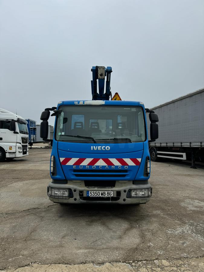 Iveco Eurocargo 100E19 - 트럭 탑재 고가작업 플랫폼 : 사진 2 Iveco Eurocargo 100E19 - 트럭 탑재 고가작업 플랫폼 : 사진 2