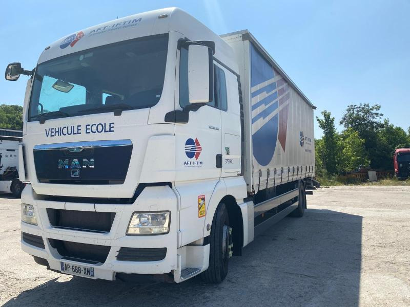 MAN TGX 18.360 - 커튼사이더 트럭 : 사진 3 MAN TGX 18.360 - 커튼사이더 트럭 : 사진 3