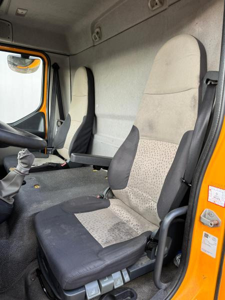 Renault Midlum 220 - 박스 트럭 : 사진 3 Renault Midlum 220 - 박스 트럭 : 사진 3