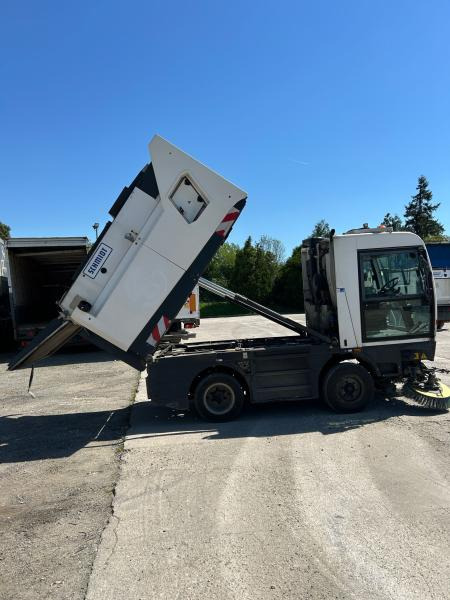 Schmidt Clingo 500 COMPACT 400 - 거리 청소 차량 : 사진 4 Schmidt Clingo 500 COMPACT 400 - 거리 청소 차량 : 사진 4