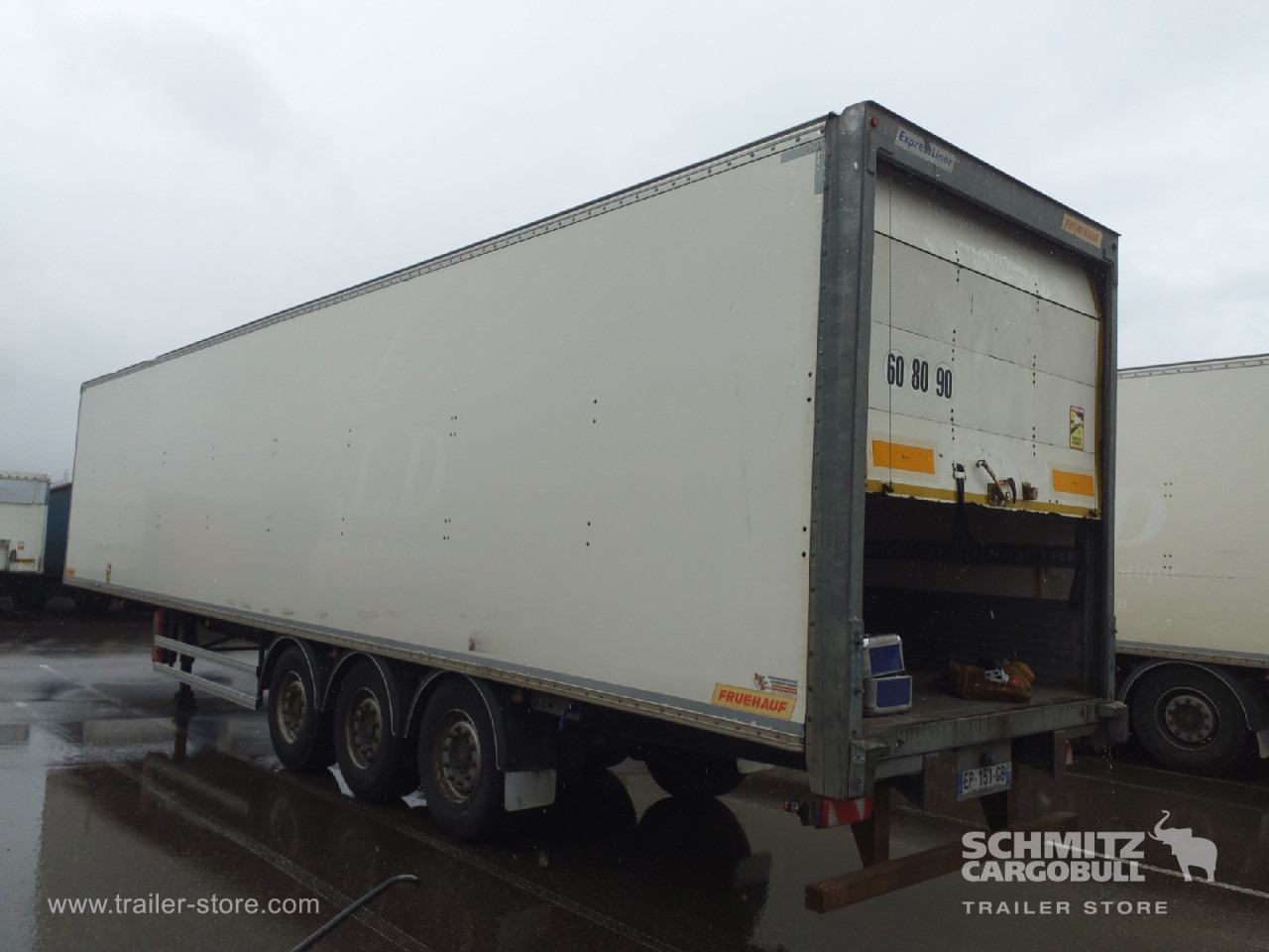 FRUEHAUF Dryfreight Standard Roller shutter door - 밀폐형 박스 세미 트레일러 : 사진 5 FRUEHAUF Dryfreight Standard Roller shutter door - 밀폐형 박스 세미 트레일러 : 사진 5