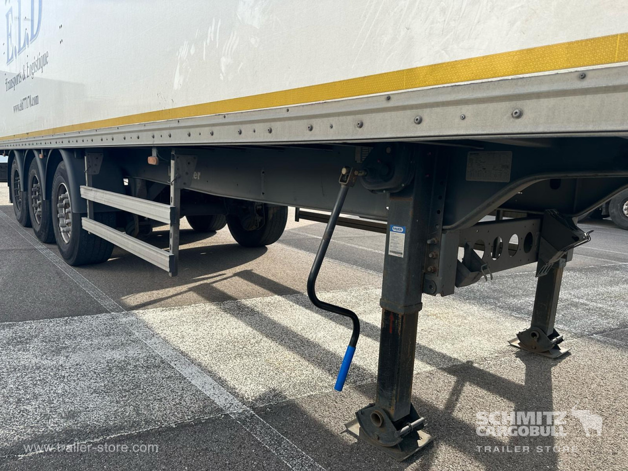LECI TRAILER Dryfreight Standard Roller shutter door - 밀폐형 박스 세미 트레일러 : 사진 3 LECI TRAILER Dryfreight Standard Roller shutter door - 밀폐형 박스 세미 트레일러 : 사진 3