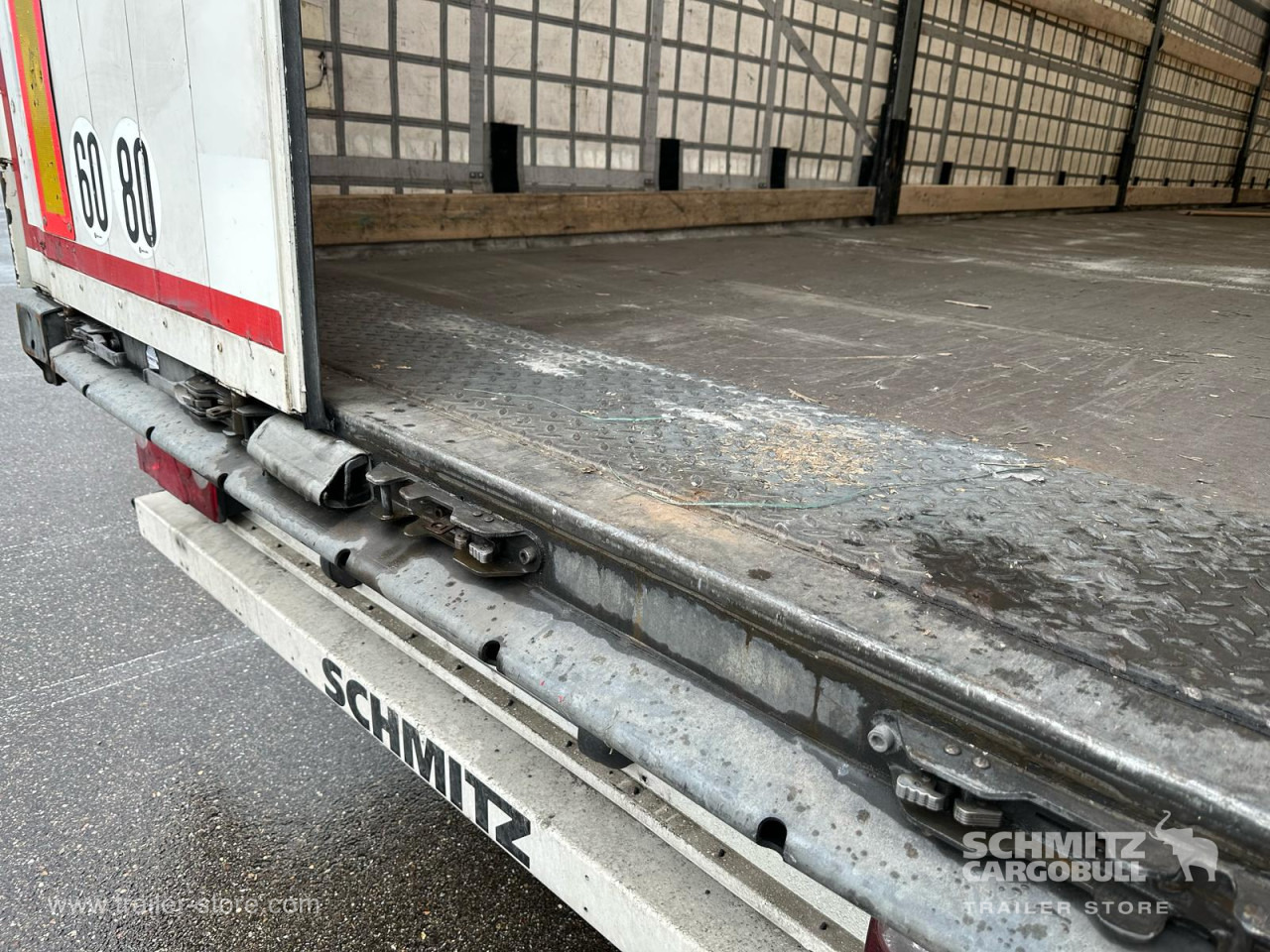 SCHMITZ Curtainsider Mega - 커튼사이더 세미 트레일러 : 사진 4 SCHMITZ Curtainsider Mega - 커튼사이더 세미 트레일러 : 사진 4