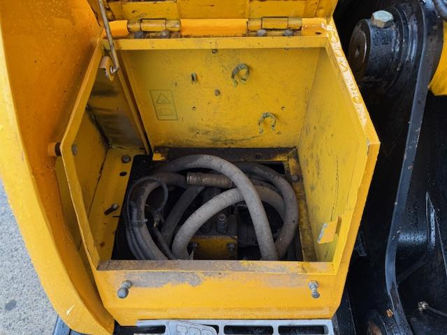 휠 굴삭기 JCB JS 175 W+ : 사진 11