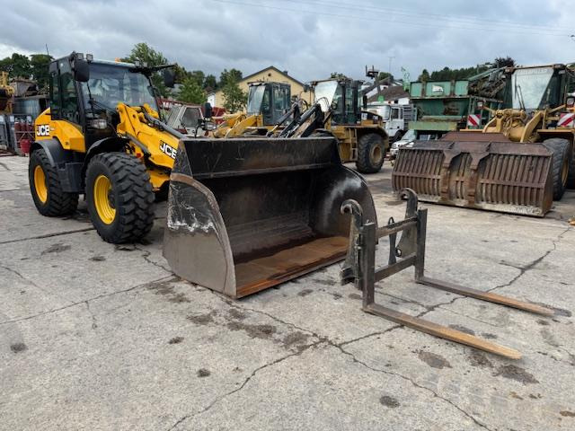 JCB TM 320 S T4F - 텔레스코픽 핸들러 : 사진 2 JCB TM 320 S T4F - 텔레스코픽 핸들러 : 사진 2
