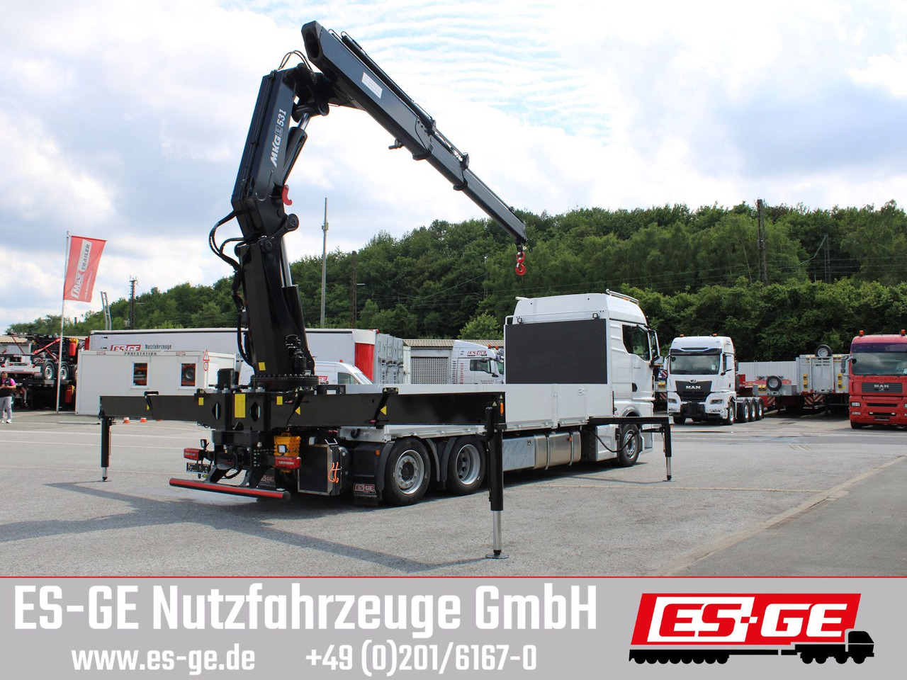 MAN TGX 26.480 6x2-4 LL CH mit MKG HLK531 a5 - 드롭사이드/ 플랫베드 트럭, 크레인 트럭 : 사진 4 MAN TGX 26.480 6x2-4 LL CH mit MKG HLK531 a5 - 드롭사이드/ 플랫베드 트럭, 크레인 트럭 : 사진 4
