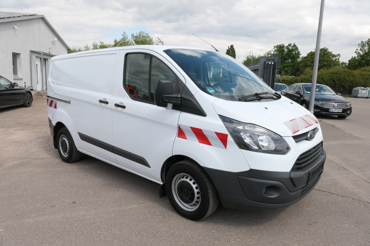 FORD Transit Custom 2,2l TDCI L1H1 KLIMA SORTIMO WERK - 소형 밴 : 사진 3 FORD Transit Custom 2,2l TDCI L1H1 KLIMA SORTIMO WERK - 소형 밴 : 사진 3