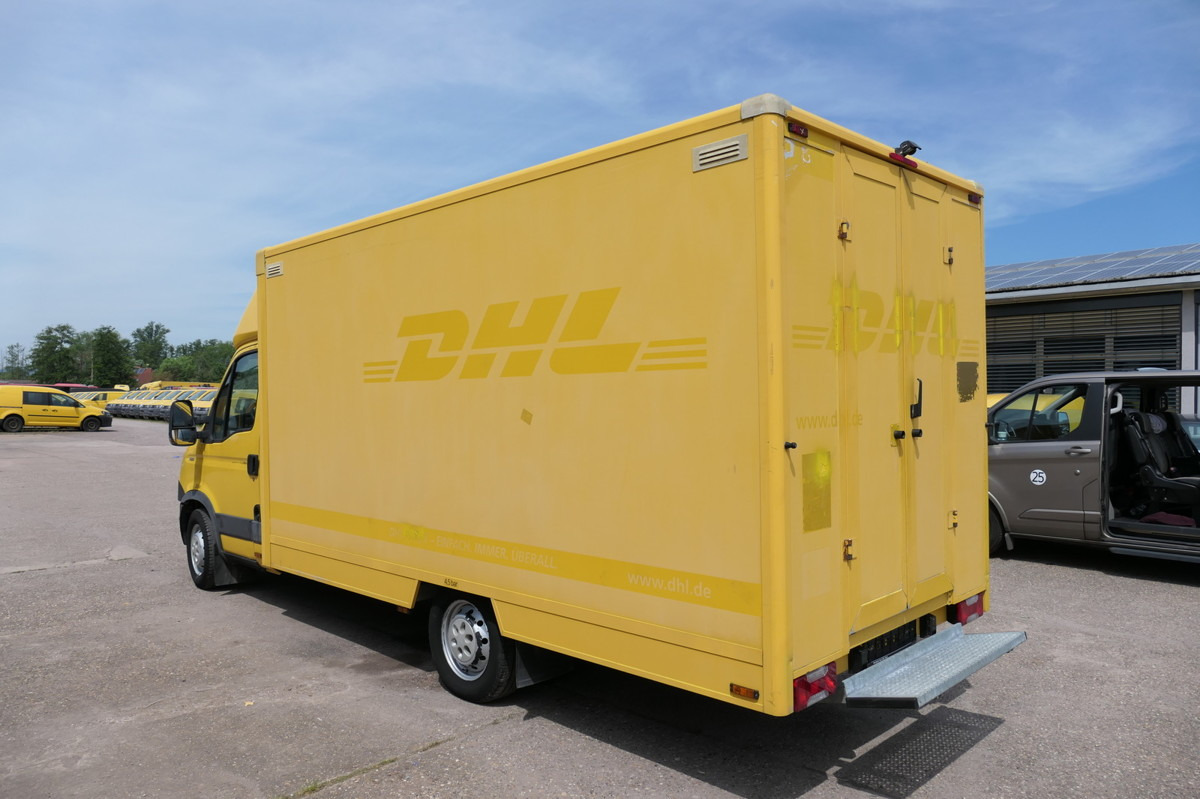 IVECO Daily 35 S11 C30C AUTOMATIK KAMERA Regale LUFT D - 박스 밴 : 사진 4 IVECO Daily 35 S11 C30C AUTOMATIK KAMERA Regale LUFT D - 박스 밴 : 사진 4