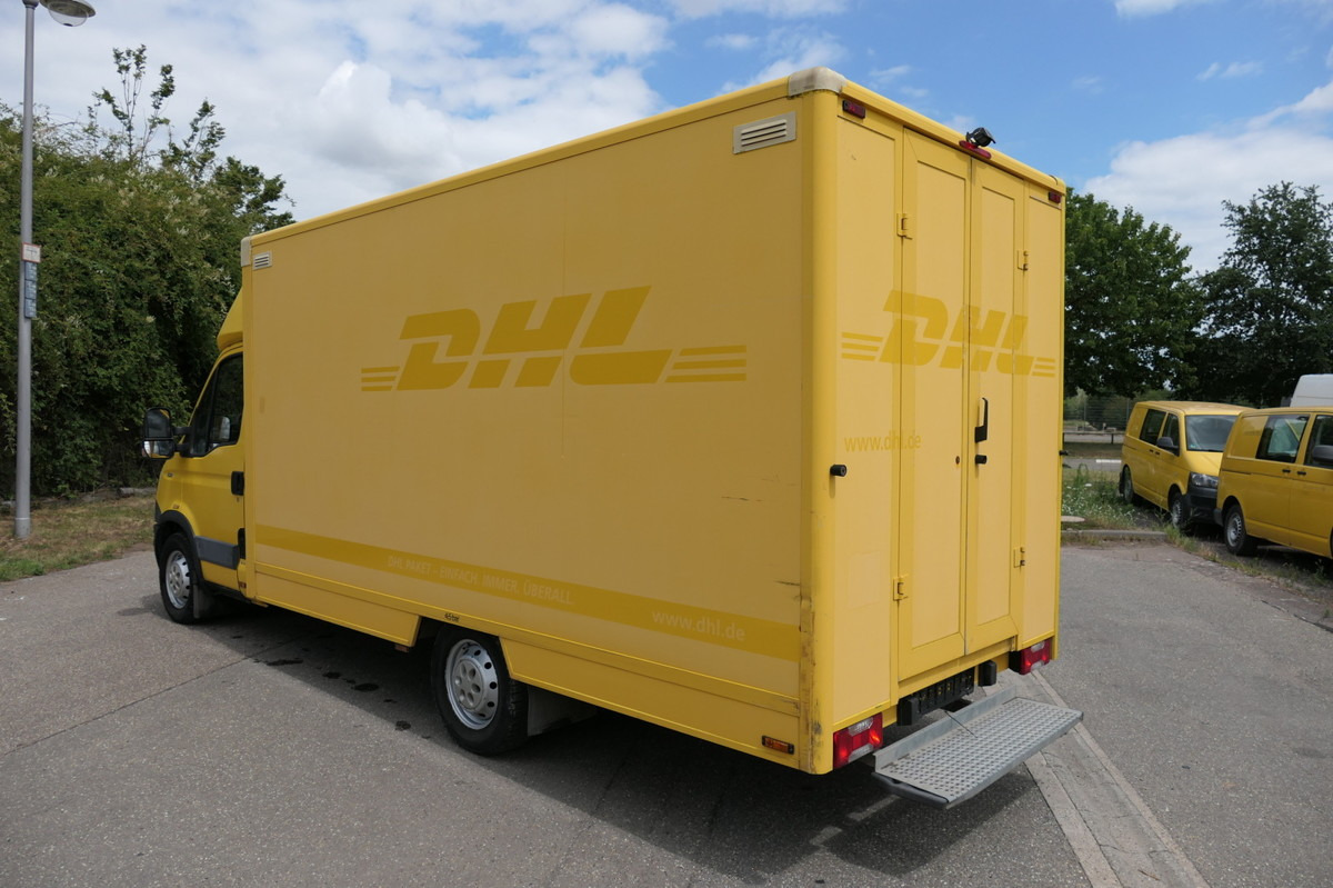 IVECO Daily 35 S11 C30C AUTOMATIK KAMERA Regale LUFT D - 박스 밴 : 사진 4 IVECO Daily 35 S11 C30C AUTOMATIK KAMERA Regale LUFT D - 박스 밴 : 사진 4