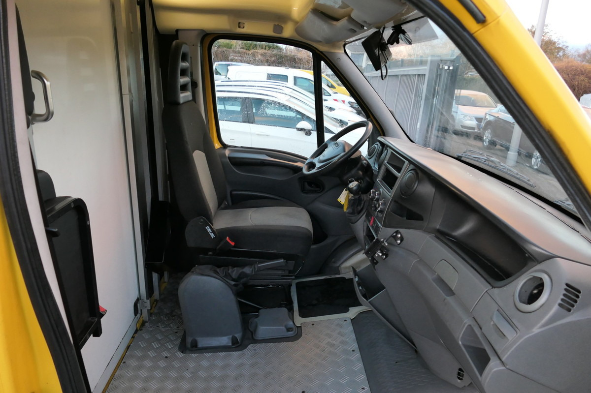 IVECO Daily 35 S11 C30C AUTOMATIK KAMERA Regale LUFT D - 박스 밴 : 사진 5 IVECO Daily 35 S11 C30C AUTOMATIK KAMERA Regale LUFT D - 박스 밴 : 사진 5
