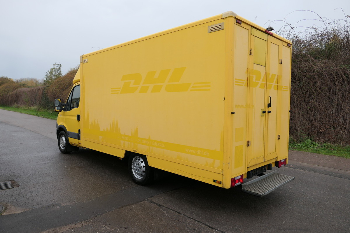 IVECO Daily 35 S11 C30C AUTOMATIK KAMERA Regale LUFT D - 박스 밴 : 사진 4 IVECO Daily 35 S11 C30C AUTOMATIK KAMERA Regale LUFT D - 박스 밴 : 사진 4