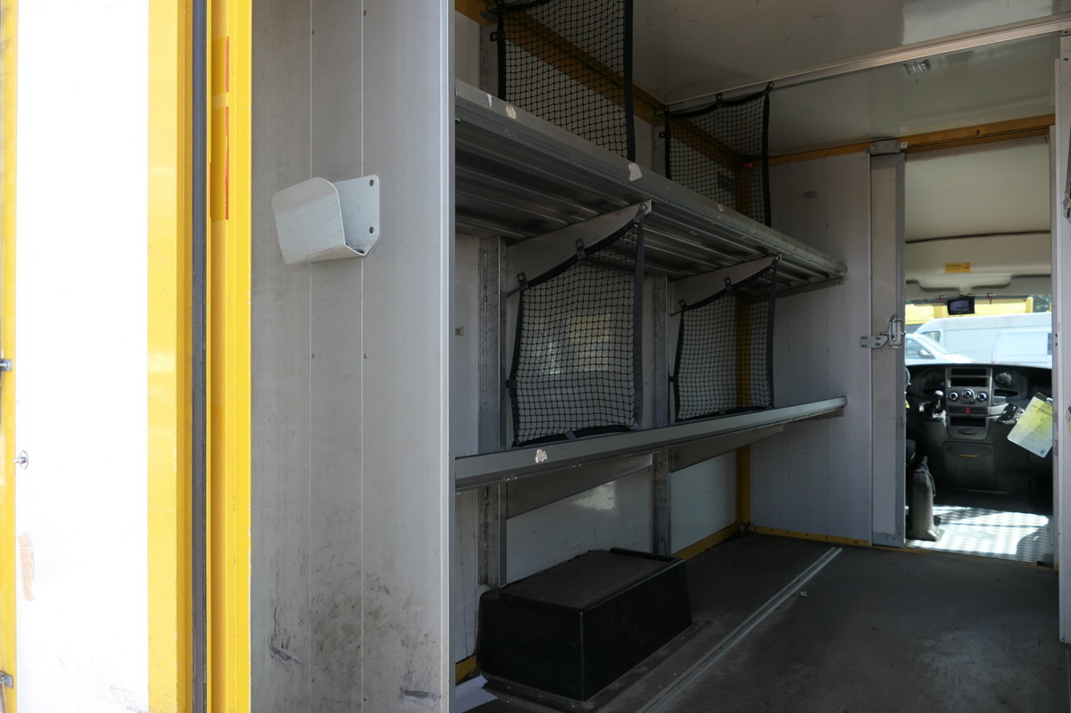 IVECO Daily 35 S11 C30C KURZ AUTOMATIK KAMERA Regale L - 박스 밴 : 사진 5 IVECO Daily 35 S11 C30C KURZ AUTOMATIK KAMERA Regale L - 박스 밴 : 사진 5