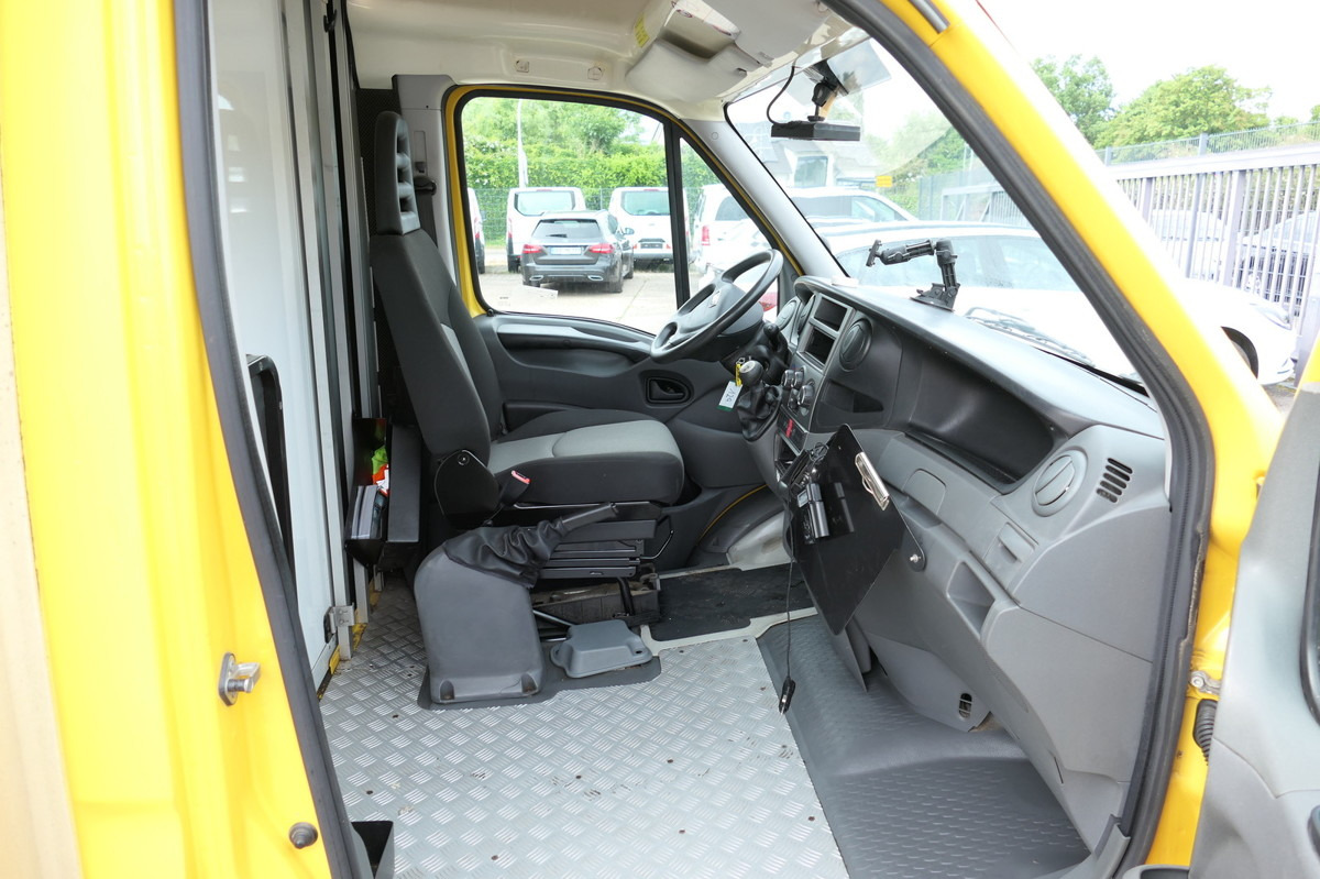 IVECO Daily 35 S11 C30C Kurz AUTOMATIK KAMERA Regale L - 박스 밴 : 사진 5 IVECO Daily 35 S11 C30C Kurz AUTOMATIK KAMERA Regale L - 박스 밴 : 사진 5