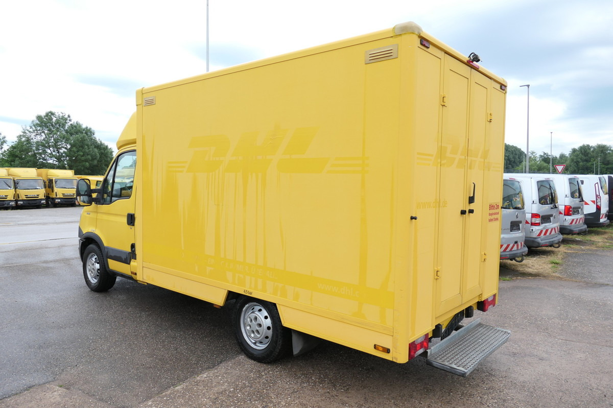 IVECO Daily 35 S11 C30C Kurz AUTOMATIK KAMERA Regale L - 박스 밴 : 사진 4 IVECO Daily 35 S11 C30C Kurz AUTOMATIK KAMERA Regale L - 박스 밴 : 사진 4