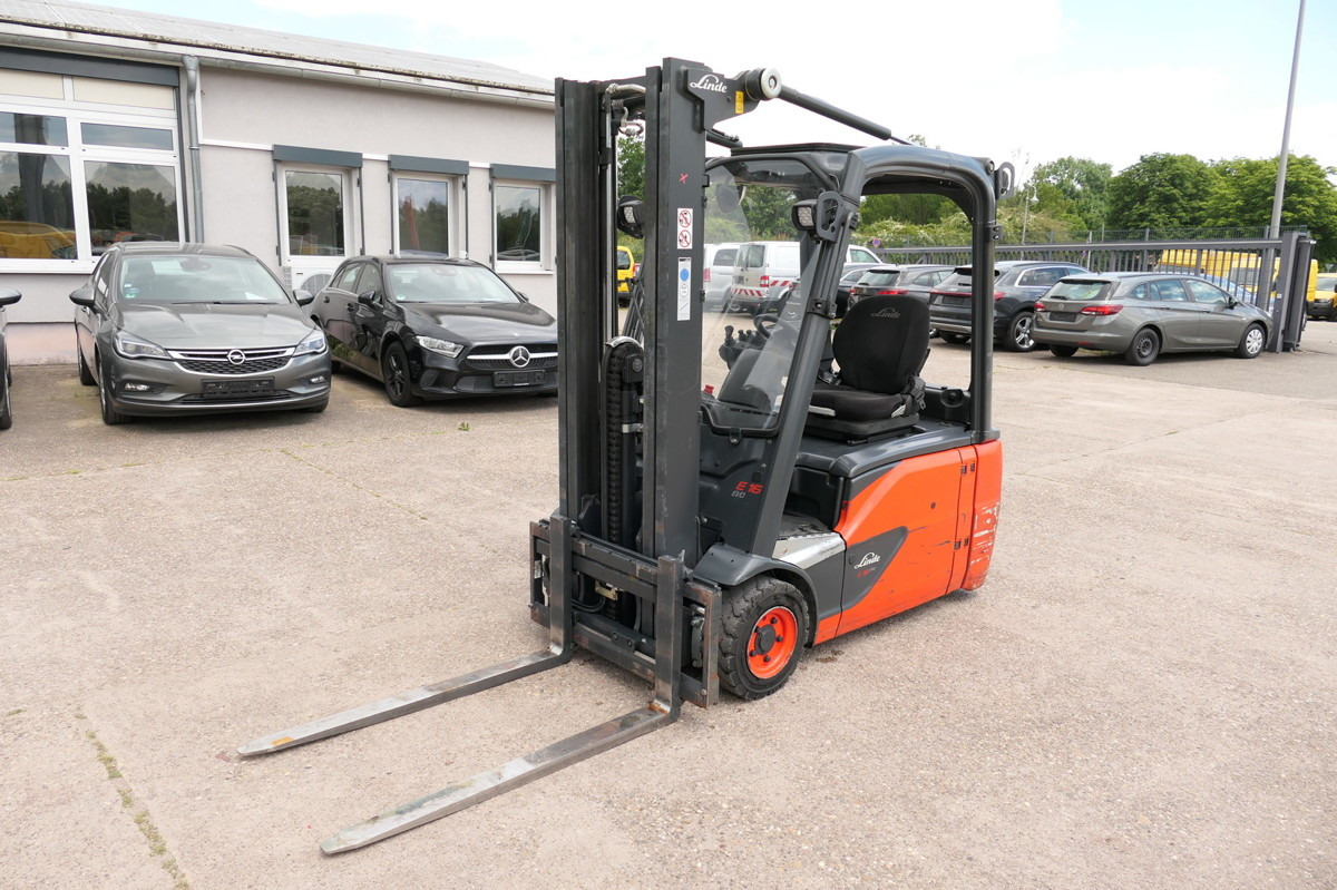 LINDE E16L Elektro TRIPLEX 3-Rad - 전기 지게차 : 사진 2 LINDE E16L Elektro TRIPLEX 3-Rad - 전기 지게차 : 사진 2