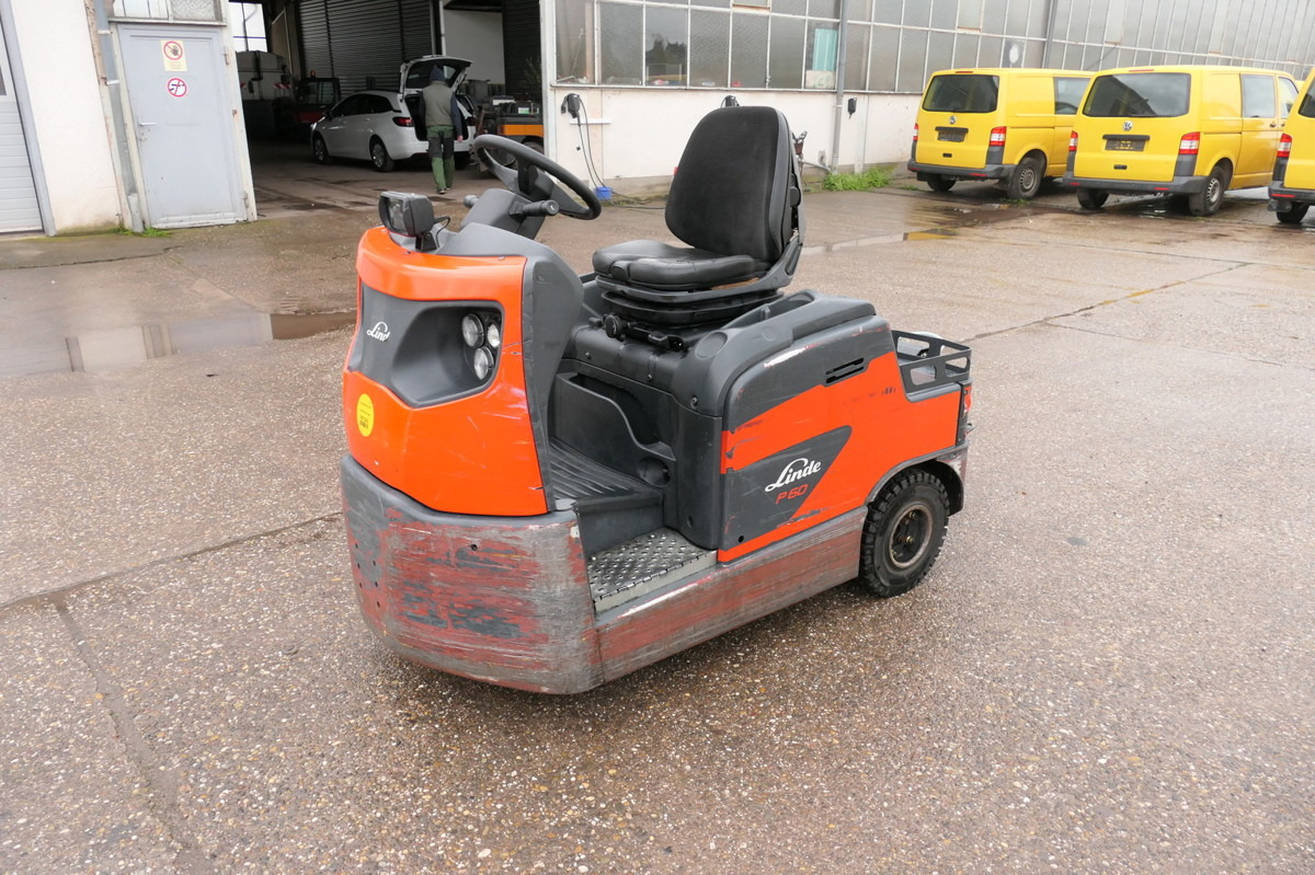 LINDE P 60 Z Schlepper Batterie 40/2020 3-Rad - 견인 트랙터 : 사진 2 LINDE P 60 Z Schlepper Batterie 40/2020 3-Rad - 견인 트랙터 : 사진 2
