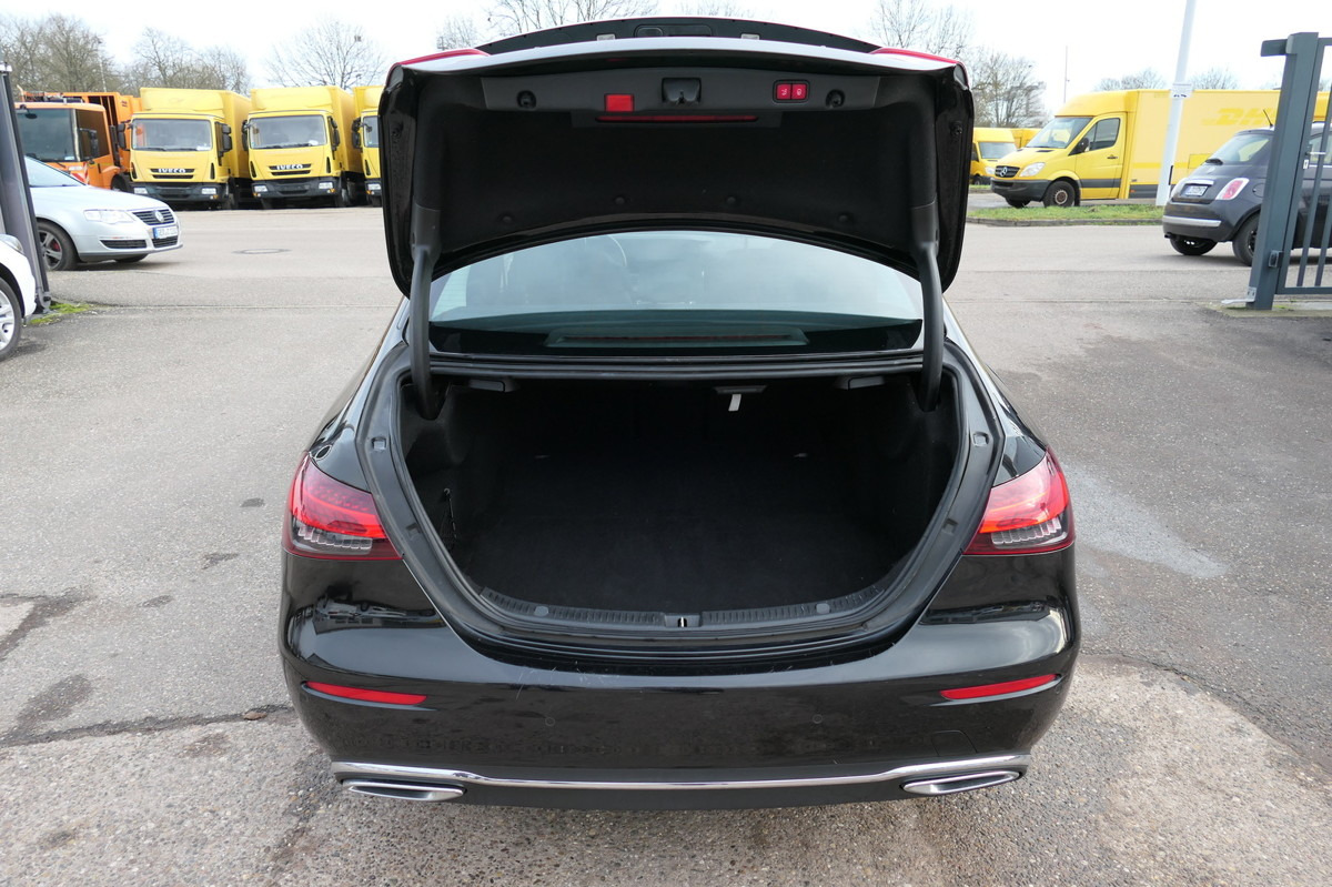 MERCEDES-BENZ E 220 d AVANTGARDE KLIMA - 세단 : 사진 5 MERCEDES-BENZ E 220 d AVANTGARDE KLIMA - 세단 : 사진 5