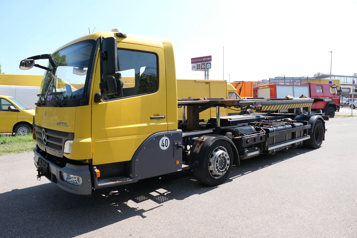 MERCEDES-BENZ KAMAG WBH 25 Wiesel Sattelkupplung Umsetzfahrz. - 컨테이너 운반 장치/ 스와프 보디 트럭 : 사진 3 MERCEDES-BENZ KAMAG WBH 25 Wiesel Sattelkupplung Umsetzfahrz. - 컨테이너 운반 장치/ 스와프 보디 트럭 : 사진 3