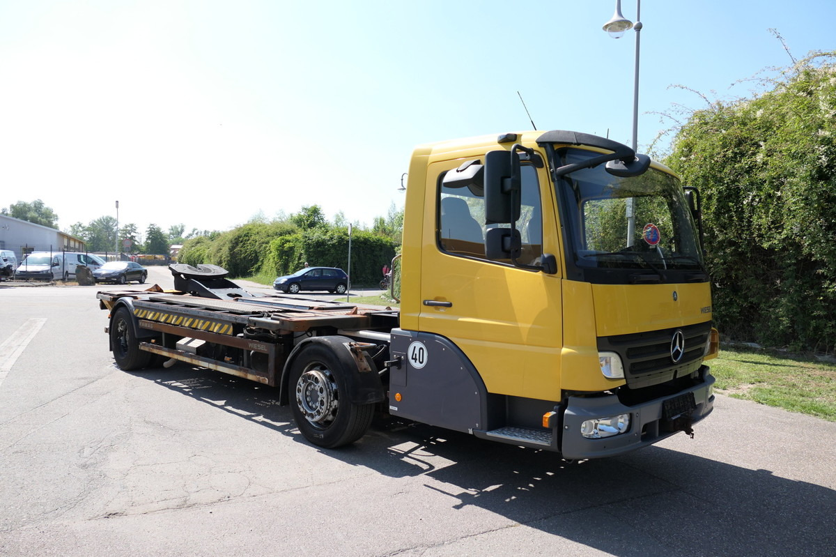 MERCEDES-BENZ KAMAG WBH 25 Wiesel Sattelkupplung Umsetzfahrz. - 컨테이너 운반 장치/ 스와프 보디 트럭 : 사진 4 MERCEDES-BENZ KAMAG WBH 25 Wiesel Sattelkupplung Umsetzfahrz. - 컨테이너 운반 장치/ 스와프 보디 트럭 : 사진 4