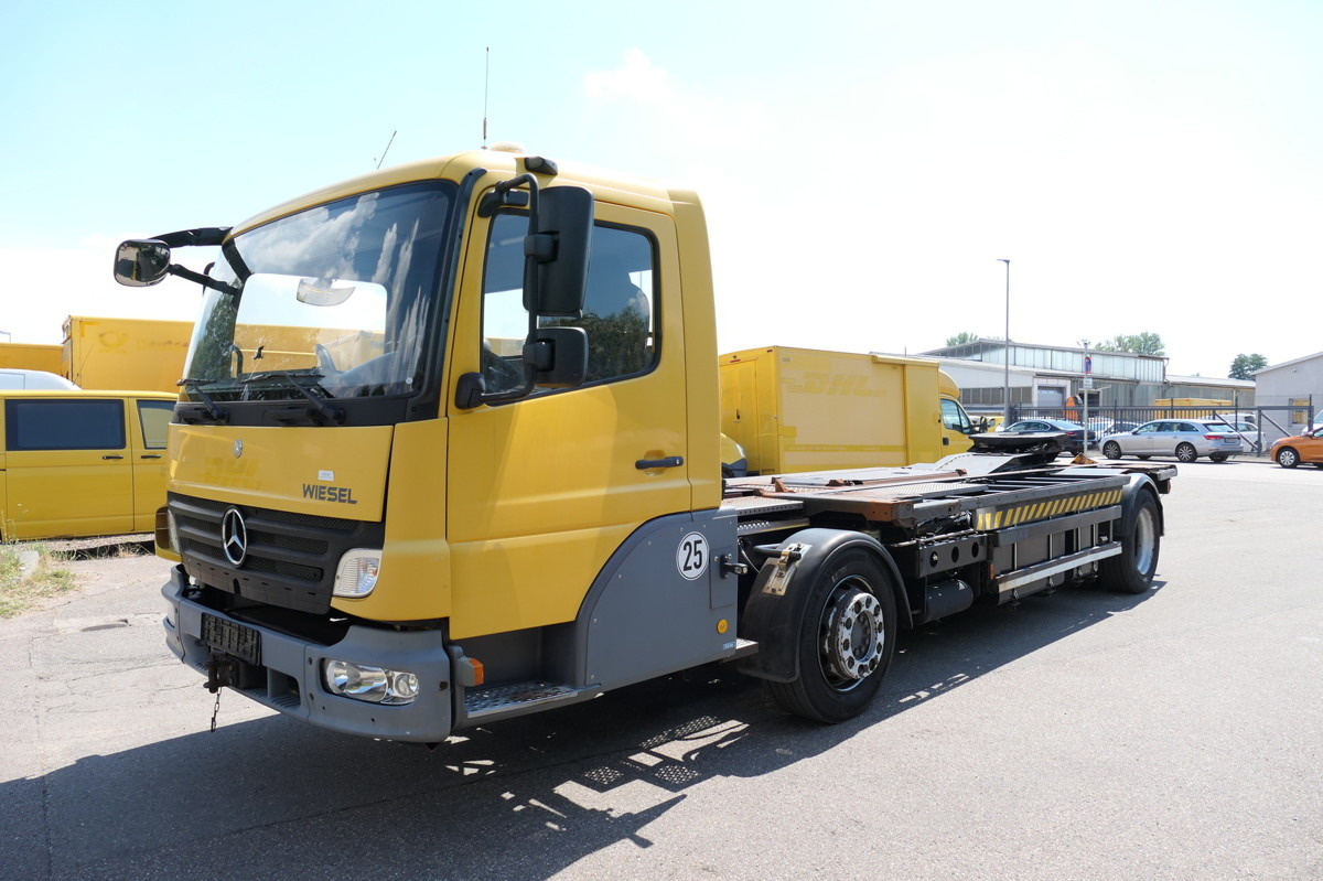 MERCEDES-BENZ KAMAG WBH 25 Wiesel Terberg Umsetzfahrz. Sattelk - 컨테이너 운반 장치/ 스와프 보디 트럭 : 사진 2 MERCEDES-BENZ KAMAG WBH 25 Wiesel Terberg Umsetzfahrz. Sattelk - 컨테이너 운반 장치/ 스와프 보디 트럭 : 사진 2