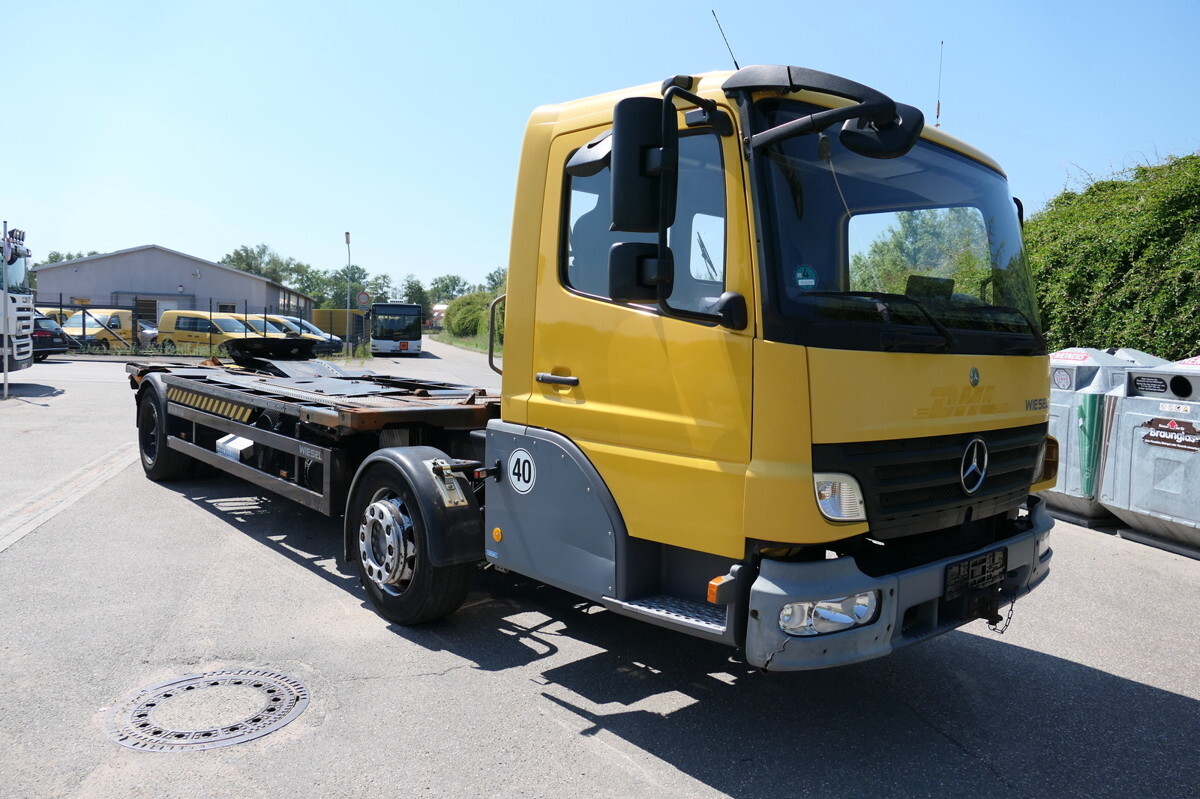 MERCEDES-BENZ KAMAG WBH 25 Wiesel Terberg Umsetzfahrz. Sattelk - 컨테이너 운반 장치/ 스와프 보디 트럭 : 사진 2 MERCEDES-BENZ KAMAG WBH 25 Wiesel Terberg Umsetzfahrz. Sattelk - 컨테이너 운반 장치/ 스와프 보디 트럭 : 사진 2