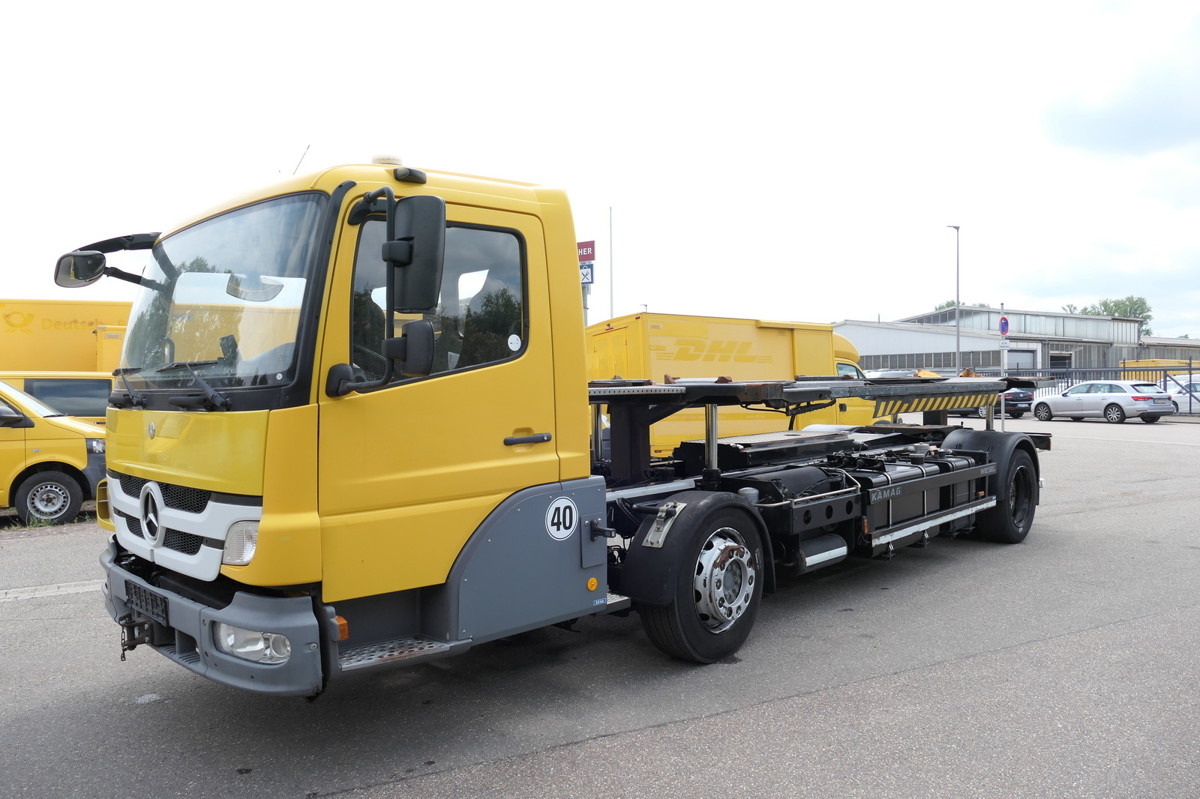 MERCEDES-BENZ KAMAG WBH 25 Wiesel Terberg Umsetzfahrz. Sattelk - 컨테이너 운반 장치/ 스와프 보디 트럭 : 사진 1 MERCEDES-BENZ KAMAG WBH 25 Wiesel Terberg Umsetzfahrz. Sattelk - 컨테이너 운반 장치/ 스와프 보디 트럭 : 사진 1