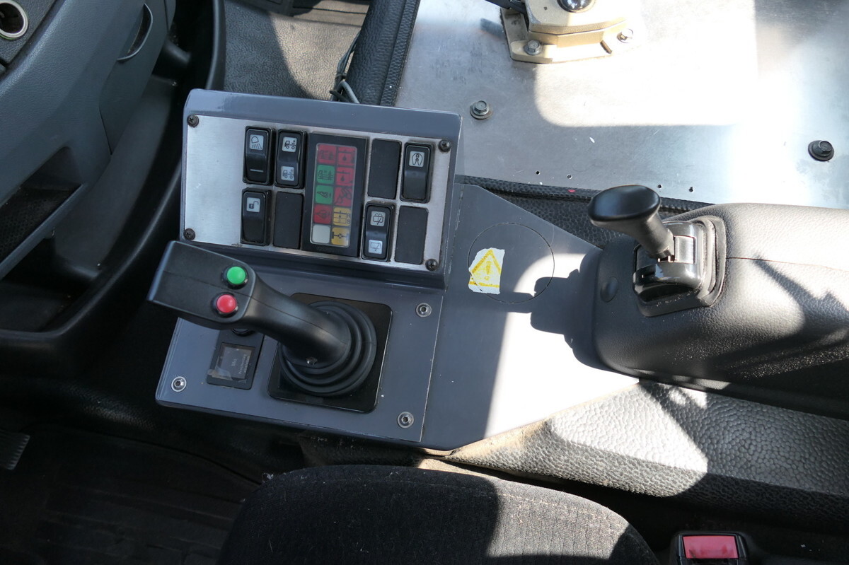 컨테이너 운반 장치/ 스와프 보디 트럭 MERCEDES-BENZ KAMAG WBH 25 Wiesel Terberg Umsetzfahrz. Sattelk : 사진 13 컨테이너 운반 장치/ 스와프 보디 트럭 MERCEDES-BENZ KAMAG WBH 25 Wiesel Terberg Umsetzfahrz. Sattelk : 사진 13