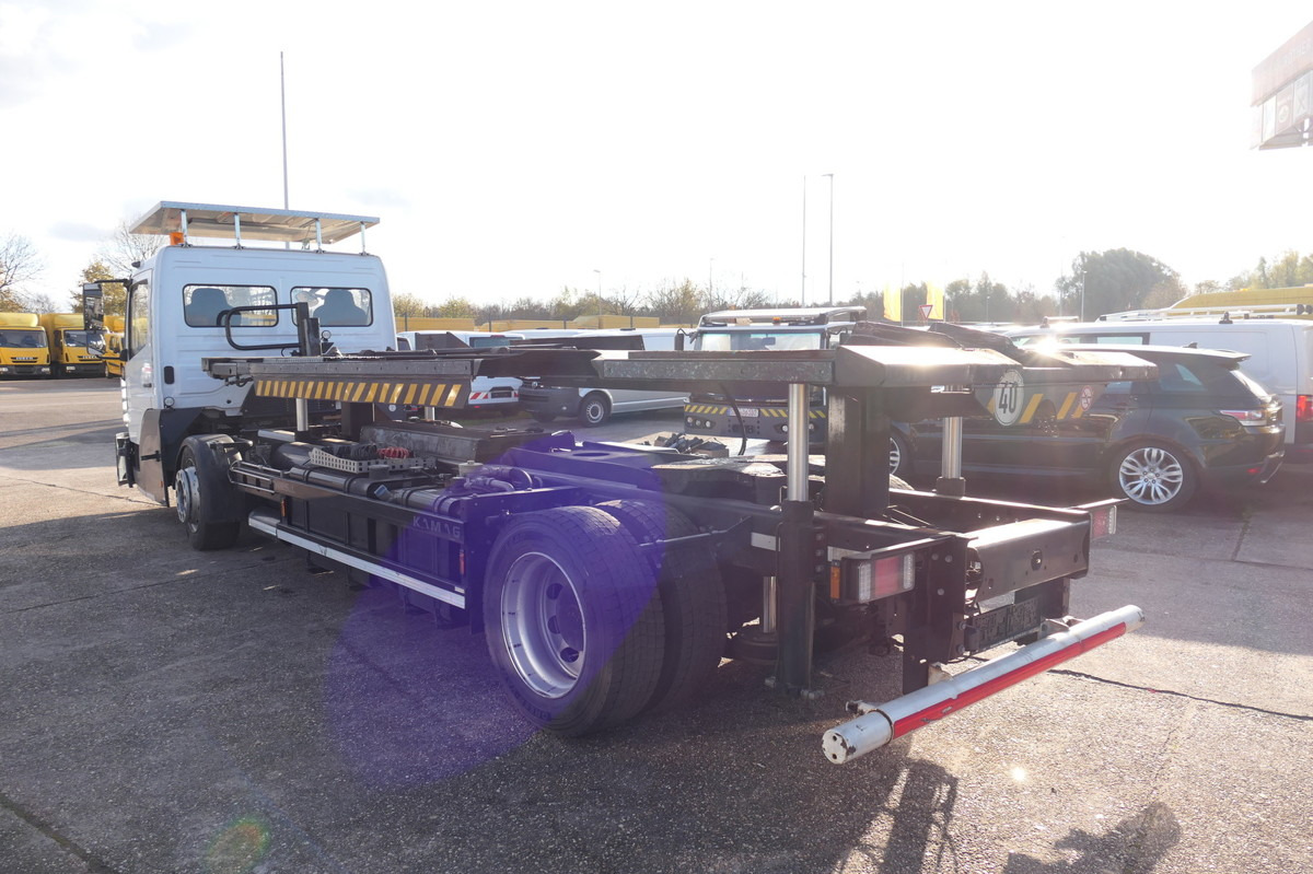 MERCEDES-BENZ Kamag Wiesel WBH 25 E4-D - 컨테이너 운반 장치/ 스와프 보디 트럭 : 사진 4 MERCEDES-BENZ Kamag Wiesel WBH 25 E4-D - 컨테이너 운반 장치/ 스와프 보디 트럭 : 사진 4