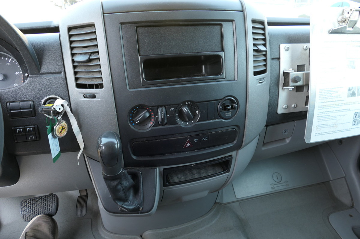 박스 밴 MERCEDES-BENZ SPRINTER 310 CDI MAXI EURO-5 KOFFER REGALE KAMER : 사진 10 박스 밴 MERCEDES-BENZ SPRINTER 310 CDI MAXI EURO-5 KOFFER REGALE KAMER : 사진 10