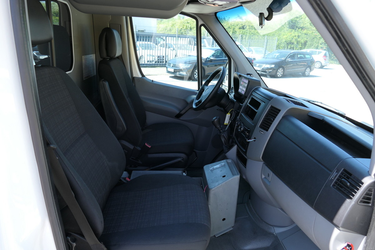 MERCEDES-BENZ Sprinter 316 CDI Klima Rettungswagen - 구급차 : 사진 5 MERCEDES-BENZ Sprinter 316 CDI Klima Rettungswagen - 구급차 : 사진 5