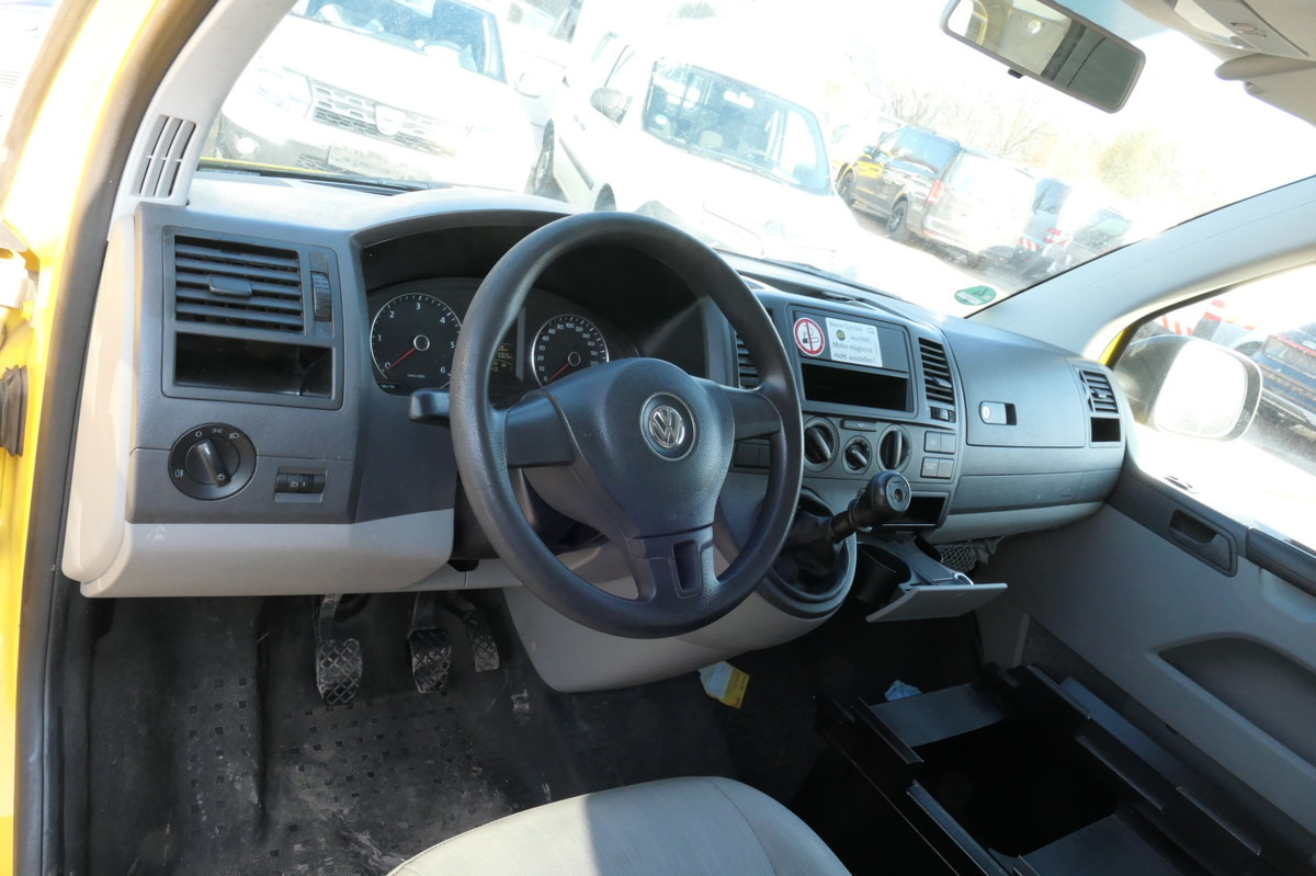 소형 밴 VW T5 Transporter 2.0 TDI 2xSCHIEBETÜR PARKTRONIK E : 사진 9 소형 밴 VW T5 Transporter 2.0 TDI 2xSCHIEBETÜR PARKTRONIK E : 사진 9